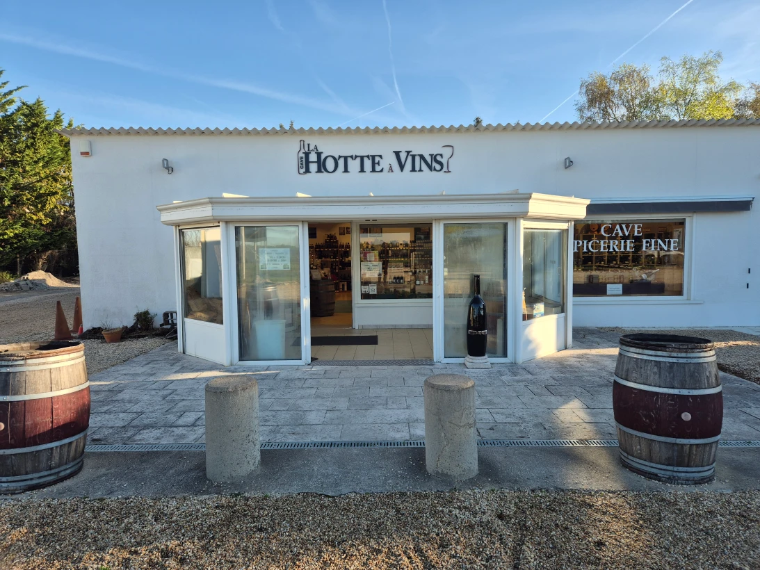 La Hotte A Vins Caviste Checy Actu Cave